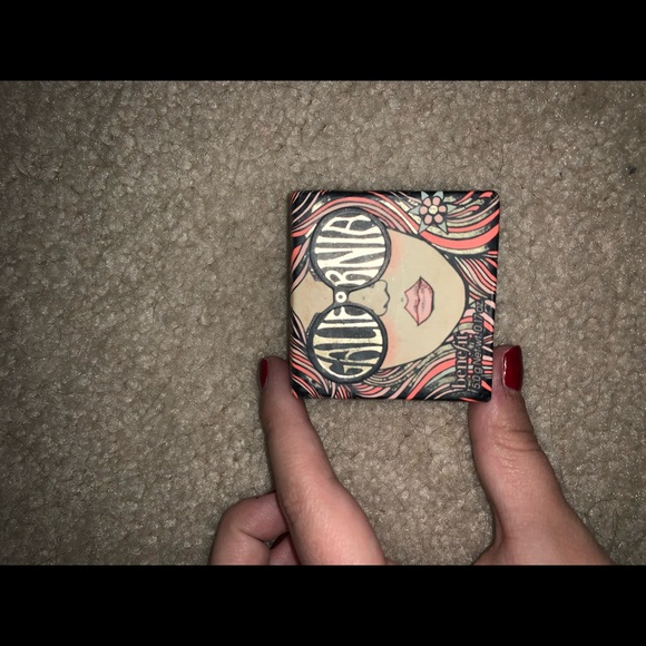 blush - Picture 2 of 2